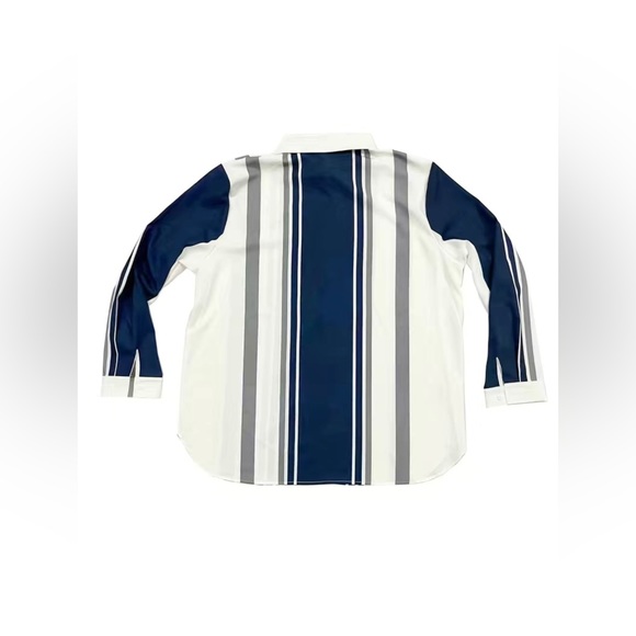 New SILEANSHOW button down blouse - Picture 3 of 8